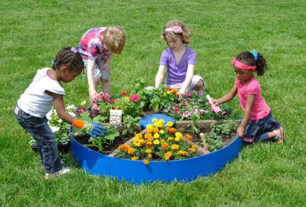 Gardening with Kids at Home Is a Great Idea
